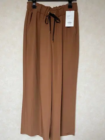 [택 포함 새상품] 파시오네 카프네 와이드 팬츠 벽돌 테라코타 L사이즈