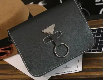 블랙 플랩 핸드백