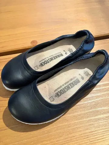 BIRKENSTOCK 세레나 가죽 블랙 사이즈 36