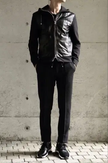 EMMETI(엠메티) x 자브스 콜라보 하이브리드 후디