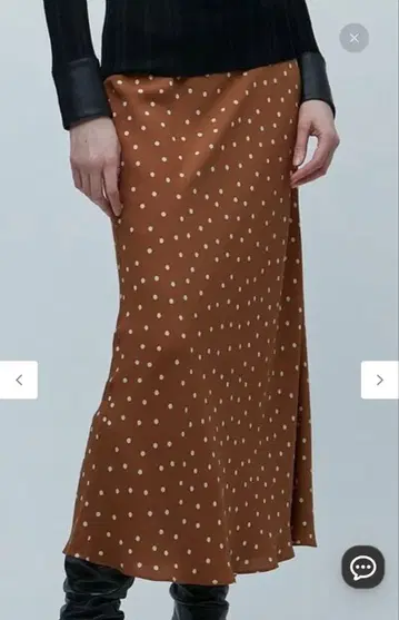베이지 도트 롱 스커트