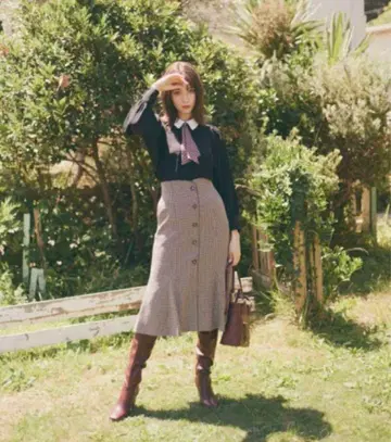 [컨디션 최상] 포인트 가죽 컬러 하의