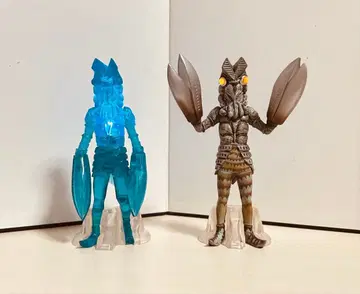 궁극의 루미너스 발탄 성인 프리미엄 반다이 한정판 피규어 울트라맨