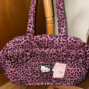 헬로키티 핑크 레오파드 무늬 보스턴 백