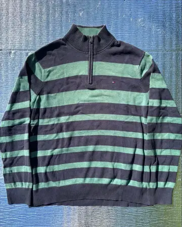 타미 힐피거 하프 지퍼 니트