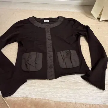 FOXEY 다크 브라운 가디건