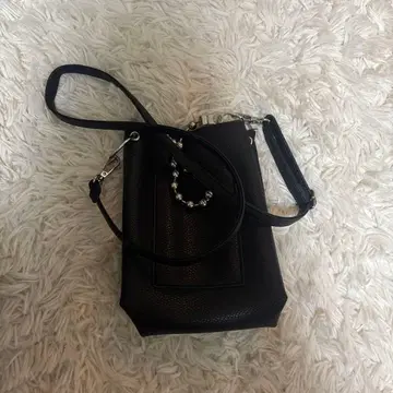 블랙 가죽풍 숄더백