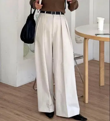 2턱 와이드 팬츠 38 사이즈