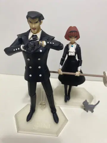 figma 로저 스미스와 R 도로시 웨인라이트 [중고 박스 없음]