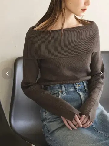 NOBLE 오프숄더 니트 카키