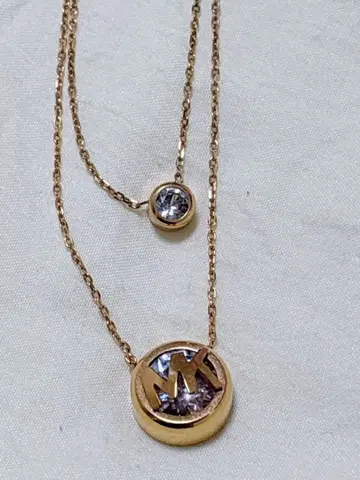 새상품급 MICHAEL KORS 로고 2 목걸이