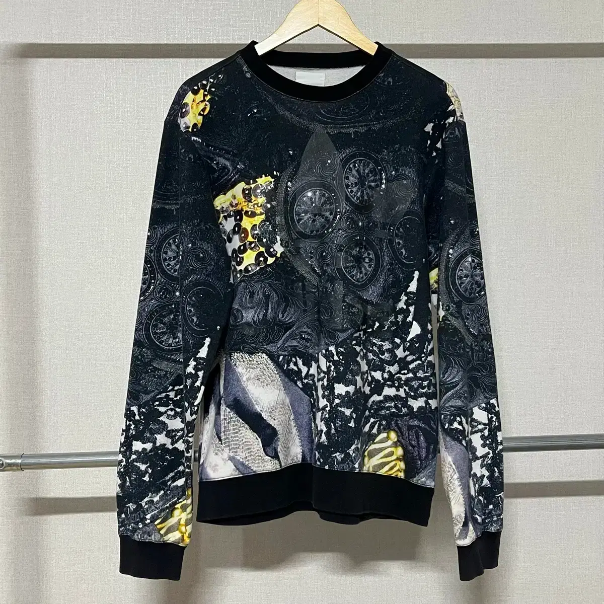 Adidas x Jeremy Scott Sweatshirt XL