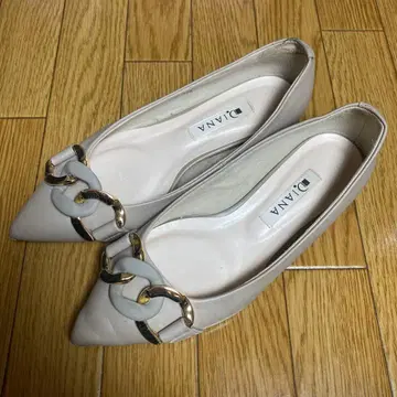 DIANA 베이지 스틸레토 펌프스