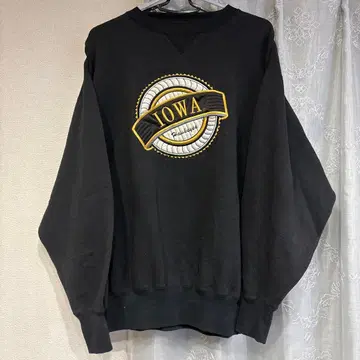 구제 의류 MID WEST Iowa 로고 자수 크루넥 맨투맨 트레이닝복