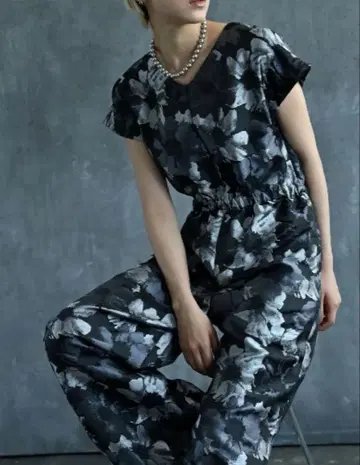 플라워 자카드 콤비네존