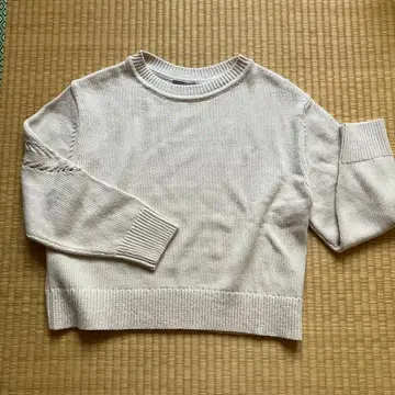 theory luxe 크림 크롭 니트