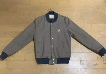 메종 키츠네 베이지 바시티 자켓 M