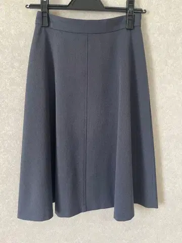 INDIVI 베이직 플레어 스커트