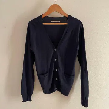 [ evam eva ] 실크 x 카멜 네이비 V넥 가디건