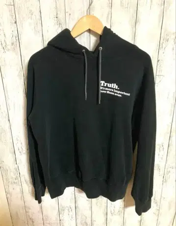 sacai/사카이 후드티 백 프린트 블랙