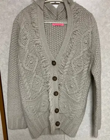 빔즈 니트 가디건 후드 부착