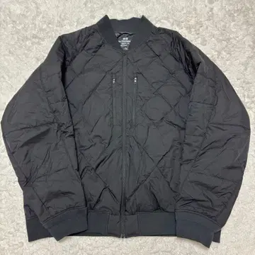 [ 미사용급 ] 유니클로 화이트 마운티니어링 다운 자켓 4XL 블랙