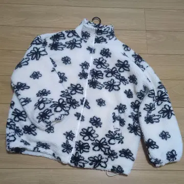 미사용 새상품 꽃무늬 보아 블루종 아우터 플리스 멋진 빅 실루엣