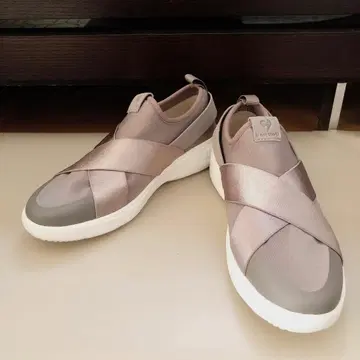 [ 새상품 ] 르꼬끄 스포르티프 라 로렌 슬립온 스니커즈 25.0