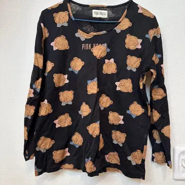 핑크하우스 긴팔 블랙 컬러 곰