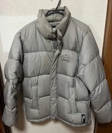 Jeep 그레이 다운 자켓