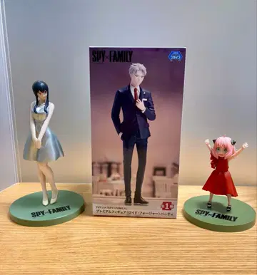 스파이 패밀리 프리미엄 피규어 파티 로이드 요르 아냐