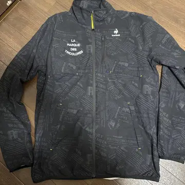 르꼬끄 스포르티브 블랙 자켓