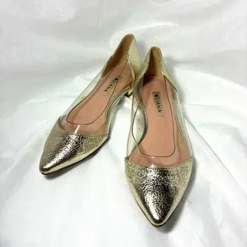 DIANA 메탈릭 골드 플랫슈즈