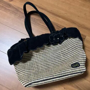 프릴 토트백 베이지 블랙