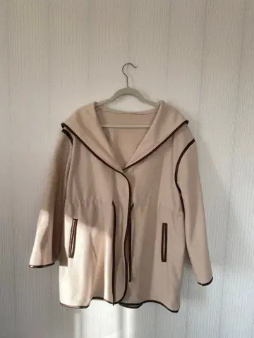 핑크 베이지 후드 부착 판초