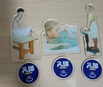 뉴욕 아크릴 스탠드