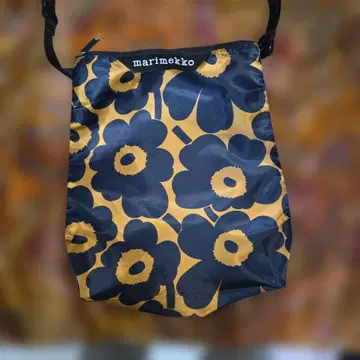marimekko 플라워 패턴 숄더백
