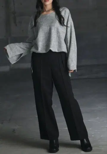 세미 와이드 핀턱 팬츠