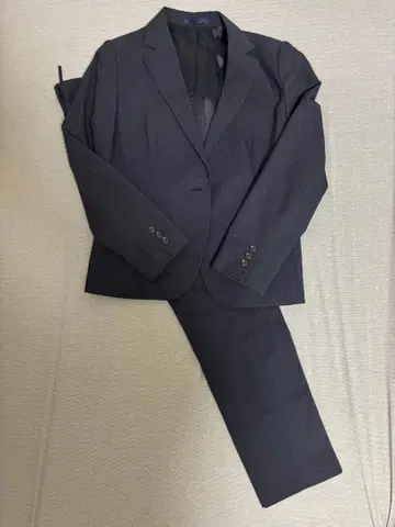 LES MUES 다크 블루 수트 셋업