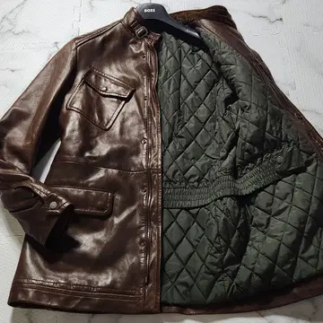 구하기 어려움 페라가모 가죽 자켓 램 가죽 퀼팅 간치니