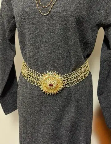 럭셔리 장식 골드 벨트 꽃 모티브