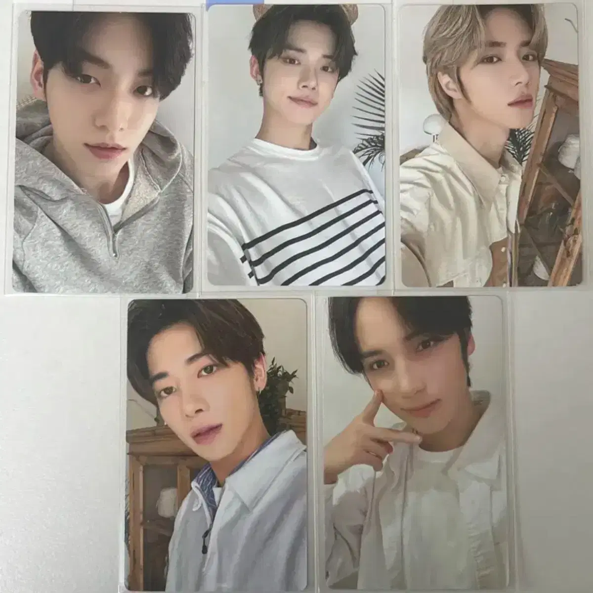 txt 2023 seasons greetings bulk poca wts
