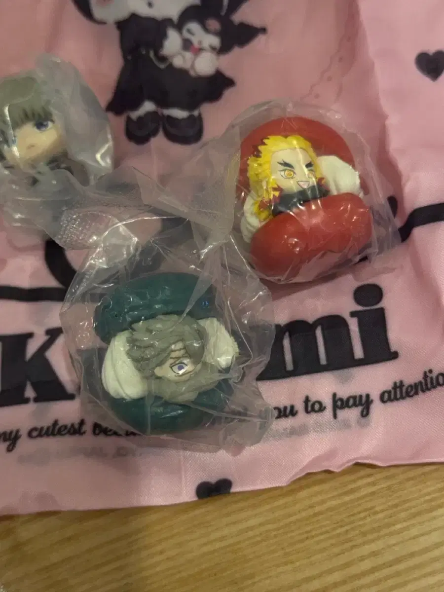 Demon Slayer Kimetsu no Yaiba Sanemi KyoJuro Macaron Figure