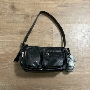 산리오 콜라보 쿠로미 블랙 숄더백