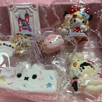 스퀴즈 헬로키티풍 캐릭터 키링 6개 세트