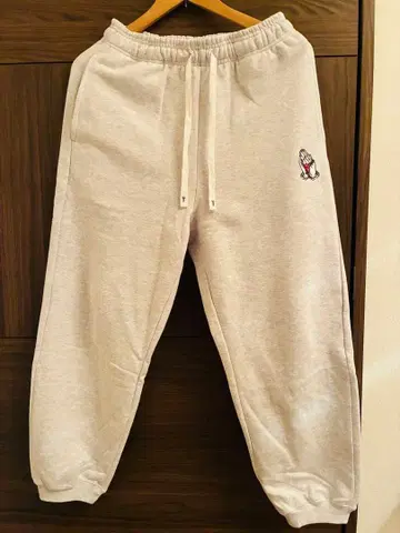 [ 미사용 새상품 ] TOTONOW 그레이 조거 팬츠 손바닥 자수