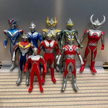 울트라맨 피규어 세트 9체
