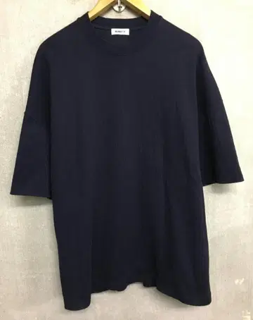 오베트 바늘 뚫기 플라이 오버 사이즈 T셔츠 사이즈 4