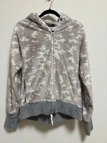 narifuri(나리후리) 카모플라쥬 패턴 스트레치 보아 후드티