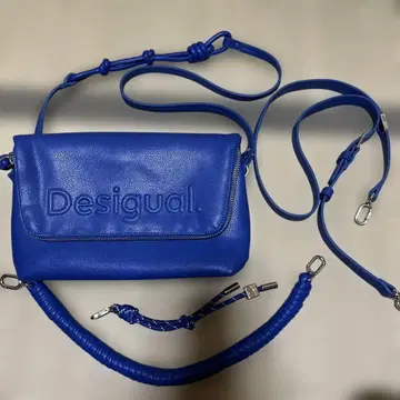 Desigual. 2way 숄더 백 Desigual 블루 참 포함